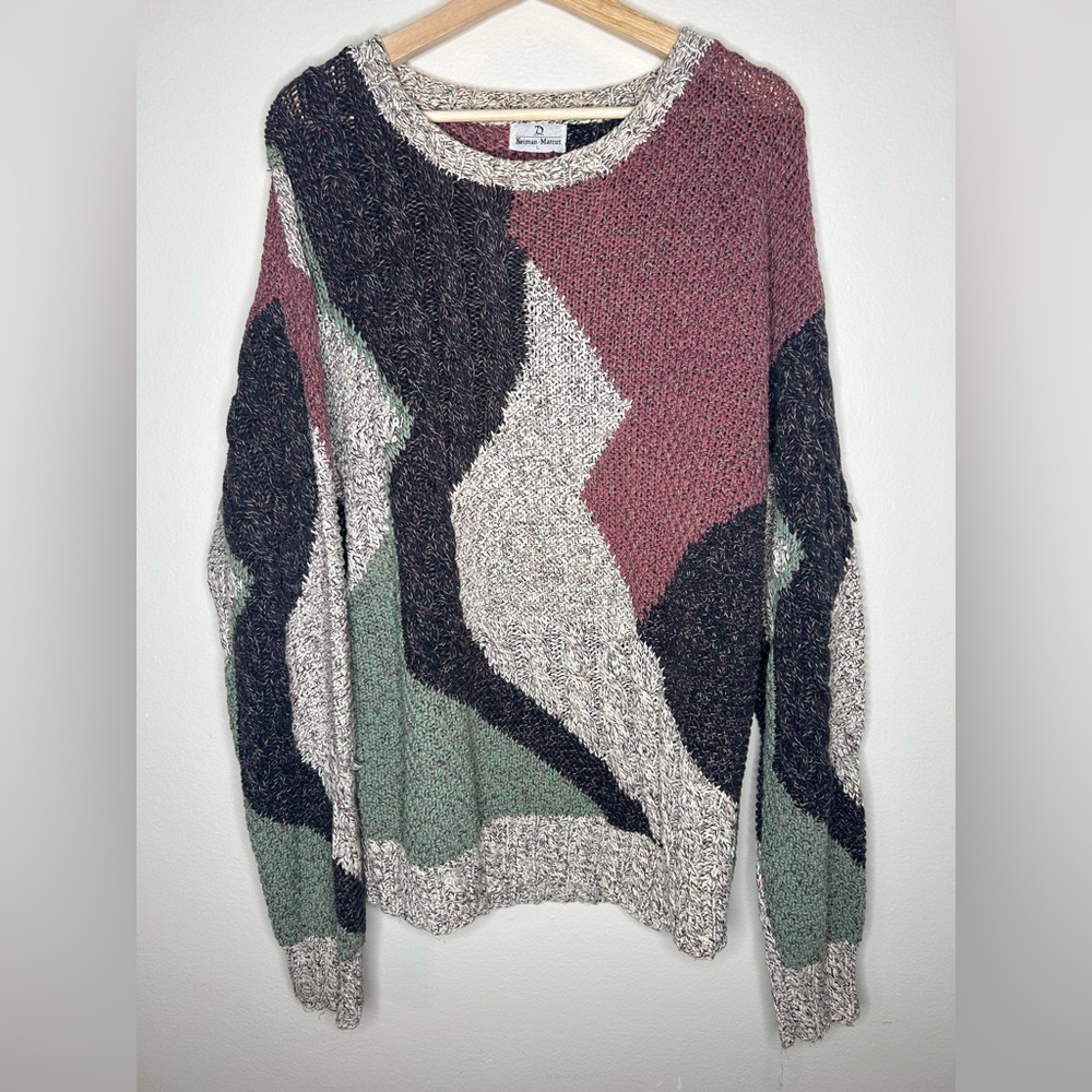 Neiman Marcus Multicolor Patterned Sweater Size L 21x28
